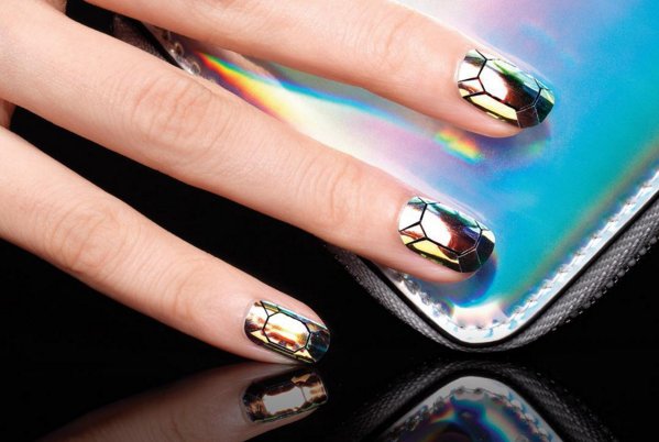glass-nail-trend