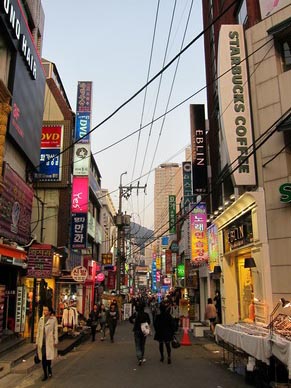 釜山的「梨大」購物區