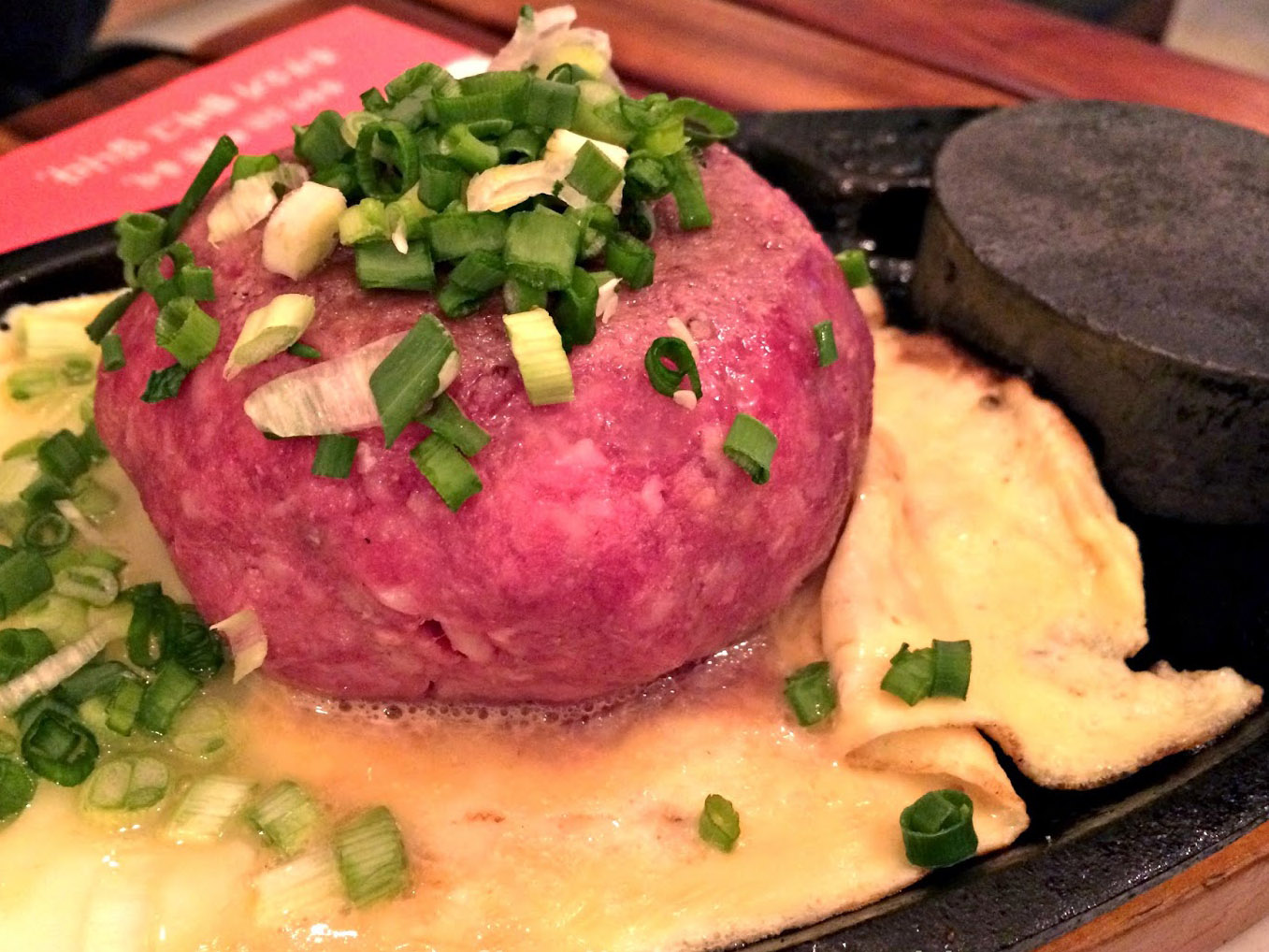 『韓國。美食』一個人的豐盛韓食餐桌：弘大厚石燒韓牛Fukuoka Hambageu