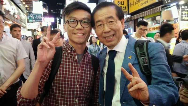 2014 年當朴元淳競逐連任的時候，我曾經因為到首爾觀選，親身跟他有一面之緣，